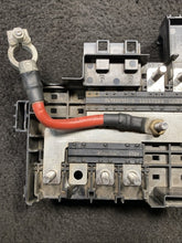 84095549 2017 GMC Sierra 2500 Denali Battery Power Distribution Tray OEM 84095549