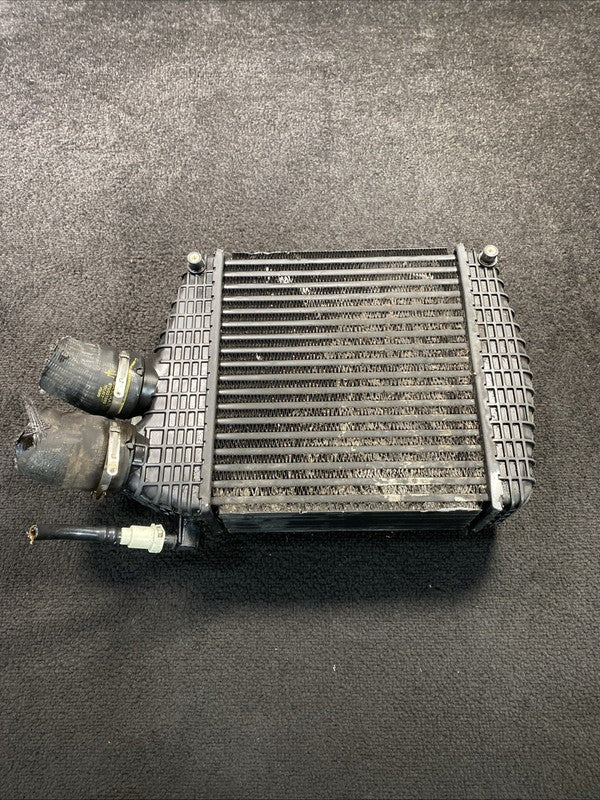 16486250 2017 Maserati Levante Front Right Intercooler Radiator OEM 16486250