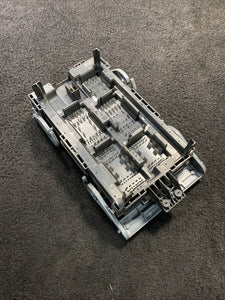 15092625 2007-2009 Chevrolet Yukon Denali Engine Fuse Box OEM 15092625