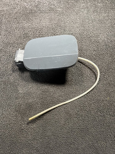 561809857E 2016 Volkswagen Passat Gas Fuel Tank Door Cap OEM 561809857E