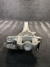 2015 Maserati Ghibli Front Left Spindle Knuckle Wheel Hub OEM 18k