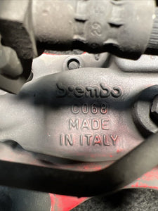 2014 Maserati Quattroporte Rear Brembo Brake Calipers Red OEM