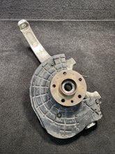 670034831 2017 Maserati Levante Front Right Spindle Knuckle Wheel Hub OEM 670034831 OEM