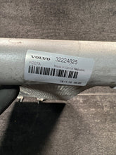 31686413 2019 Volvo XC90 Front AC Condenser OEM 31686413