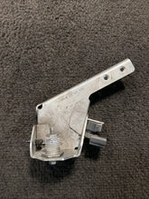 A2136202301 2018 Mercedes E63s AMG Front Left Outer Impact Bar Bracket OEM A2136202301