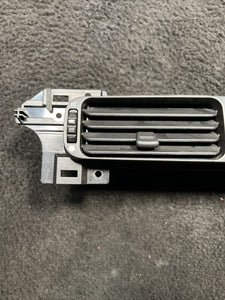 2002 Jaguar Vandenplas Center Dash Air Vent W/ Clock OEM LNF4315AA