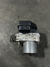 89541-30620 2014-2015 Lexus GS350 ABS Anti Lock Brake Pump OEM