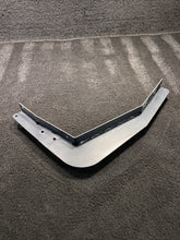 R11-2112 V127 Rev. C 13024AA 2019 Kenworth T880 Paccar R11-2112 V127 Rev. C 13024AA Fairing Mount Bracket OEM