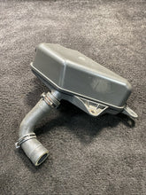 2118312 2019 Kenworth T880 MX-13 Paccar Inlet Silencer OEM 2118312