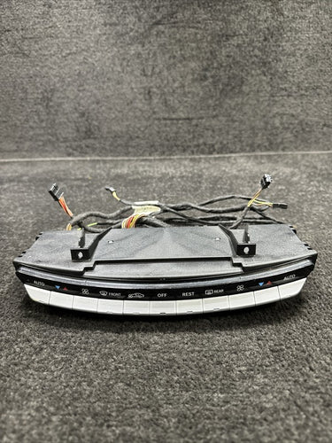 A2218704958 2008 Mercedes S550 AC Heater Climate Control OEM A2218704958