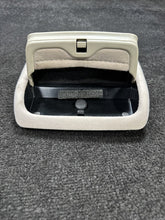 LNC2290AA 2003 Jaguar XJ8 Overhead Dome Light Lamp OEM LNC2290AA