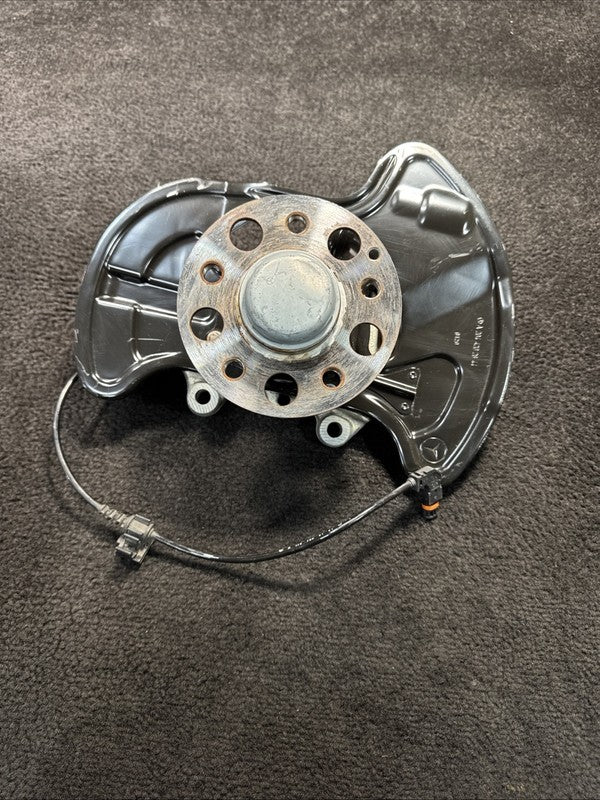 A2044202644 08-20 Mercedes SLK250 Front Right Spindle Knuckle Wheel Hub OEM A2044202644