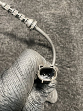 2015 Maserati Ghibli SQ4 Front Left Spindle Knuckle Wheel Hub OEM