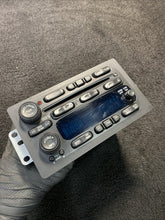 15234935 2003-2009 Chevrolet GMC Radio Stereo CD Player Head Unit OEM 15234935