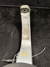 06700320520 2017 Maserati Levante Front Right Spindle Knuckle Wheel Hub OEM 06700320520