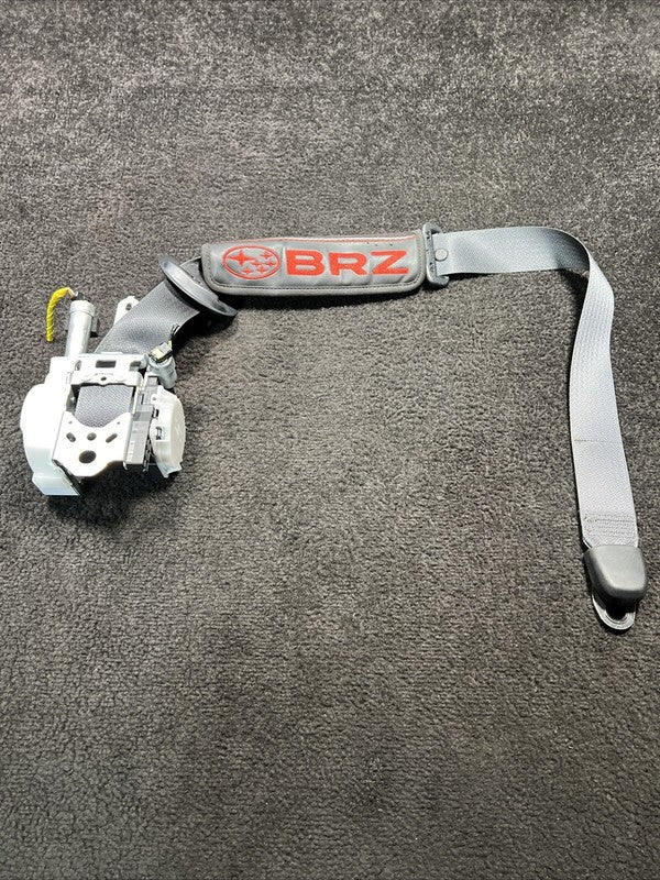 2023 Subaru BRZ Front Right Seatbelt Retractor Assembly OEM