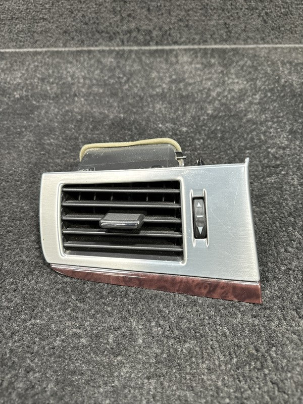 15863361 2007 Cadillac Escalade Front LH Side Dash Air Vent Wood grain OEM 15863361
