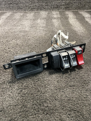 2019 Kenworth Construction T880 Front Dash Switch Panel 3 Switches OEM