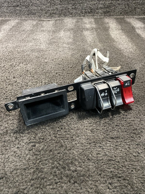 2019 Kenworth Construction T880 Front Dash Switch Panel 3 Switches OEM