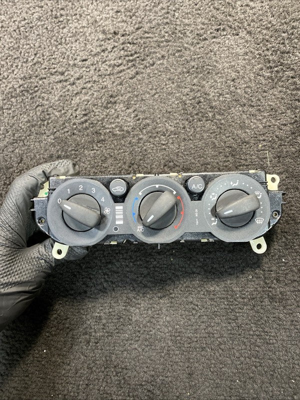 CM5T-19980-AE 2012-2014 Ford Focus HVAC AC Heat Climate Control OEM CM5T-19980-AE