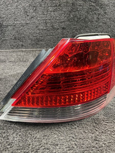 6938516 2006 Bmw 750Li Right Side LED Taillight Lamp OEM 6938516