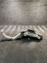 2015 Maserati Ghibli SQ4 Front Left Spindle Knuckle Wheel Hub OEM