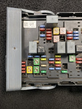 15092625 2007-2009 Chevrolet Yukon Denali Engine Fuse Box OEM 15092625