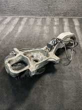 2015 Maserati Ghibli Front Left Spindle Knuckle Wheel Hub OEM 34k