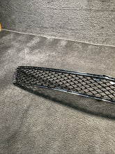 42790214 2025 Cadillac CT5-V Front Bumper Lower Grille OEM 42790214