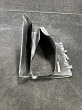 95B117336N 2020 Porsche Macan GTS Right Intercool Air Duct OEM 95B117336N