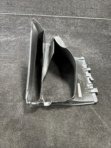 95B117336N 2020 Porsche Macan GTS Right Intercool Air Duct OEM 95B117336N