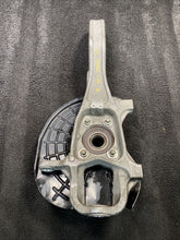 2015 Maserati Ghibli Front Left Spindle Knuckle Wheel Hub OEM 18k