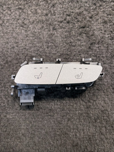 A2139050504 2018 Mercedes E63s AMG Right Side Heated Seat Control Switch OEM A2139050504