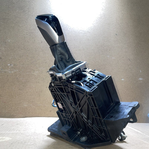 PA66-GF33 2021 Subaru Legacy OutBack Automatic Gear Shift Selector Assembly CVT No Cable