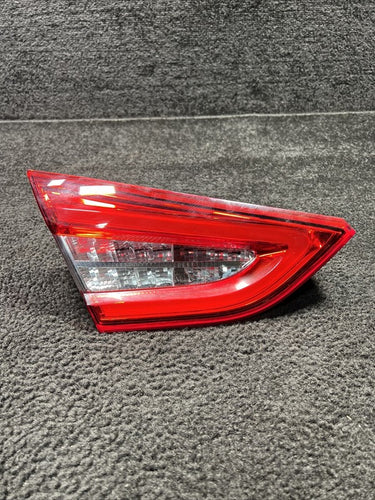 670009229 2014 Maserati Quattroporte Left Inner Trunk Taillight Lamp OEM 670009229