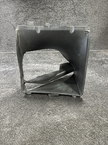 95B117336N 2020 Porsche Macan GTS Right Intercool Air Duct OEM 95B117336N