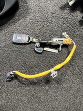 2016 Hyundai Accent Ignition Switch Cylinder Door Key Lock Assembly OEM