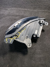 92101-G9500 22-23 Genesis G70 Front Left Driver Headlight Lamp LED OEM *DAMAGED* 92101-G9500