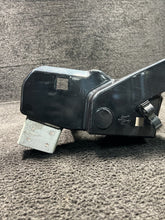 670003854 2013-2024 Maserti Quattroporte Right Radiator Core Support Bracket OEM 670003854