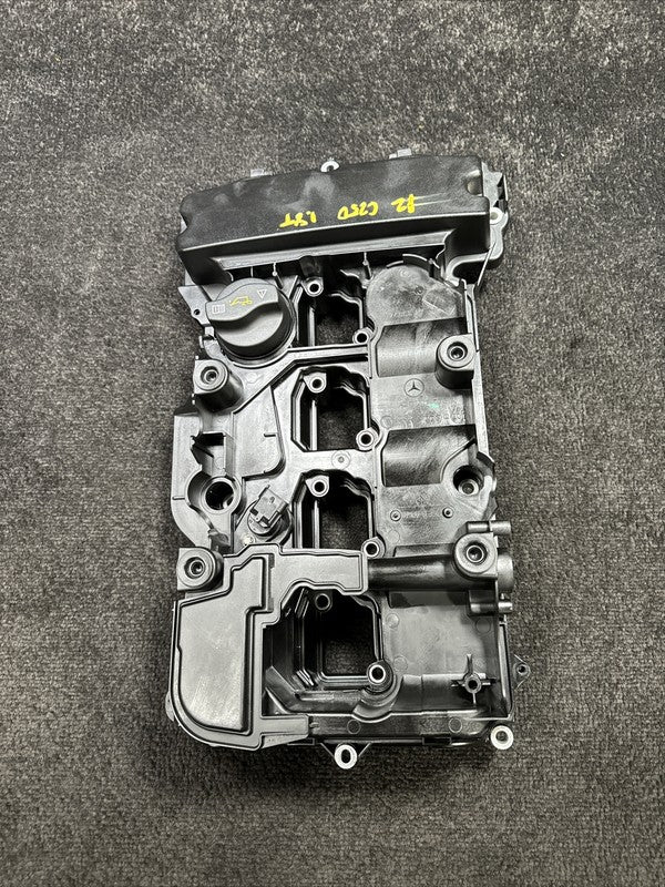 A2710101730 2012 Mercedes C250 1.8L Engine Valve Cover OEM A2710101730
