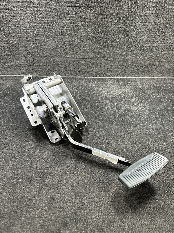 2022 Ford F250 Brake Pedal Assembly OEM