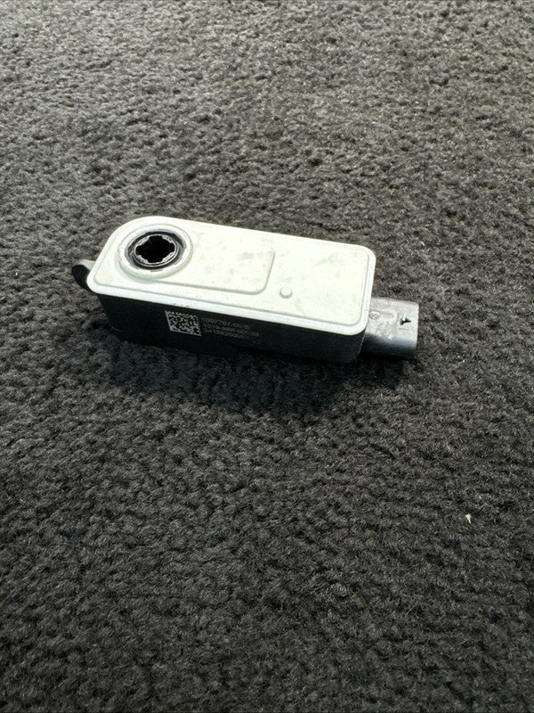 109776700B 2025 Tesla Model Y Active Grille Shutter Motor OEM 109776700B