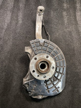 2015 Maserati Ghibli SQ4 Front Left Spindle Knuckle Wheel Hub OEM