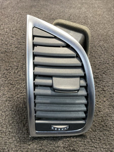 4L0820901 2007 Audi Q7 Left Side Dashboard HVAC Air Vent OEM 4L0820901