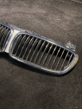 10627110 2006-2008 BMW 750i 760i Front Upper Kidney Grill Grille Assembly OEM 10627110