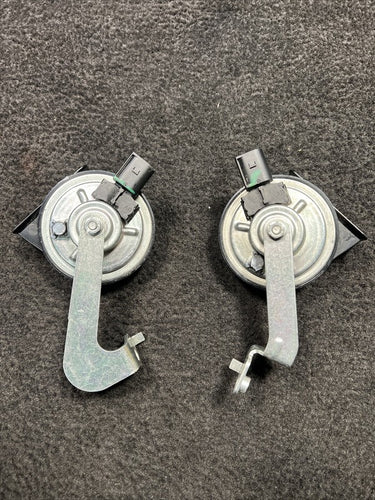 2023 BMW X1 Left And Right Side Electric Horn Speakers OEM