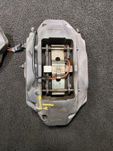 2014 Volkswagen Touareg Front Left & Right Brake Calipers OEM