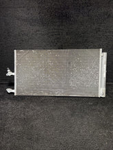 31686413 2019 Volvo XC90 Front AC Condenser OEM 31686413