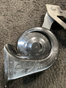 2018 Mercedes E63s AMG Signal Horns W/ Bracket OEM