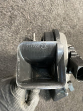 2018 Mercedes E63s AMG Signal Horns W/ Bracket OEM